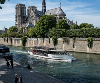 Package Découverte Paris Eternel en 2CV 1h  + Croisière découverte sur la Seine 1h